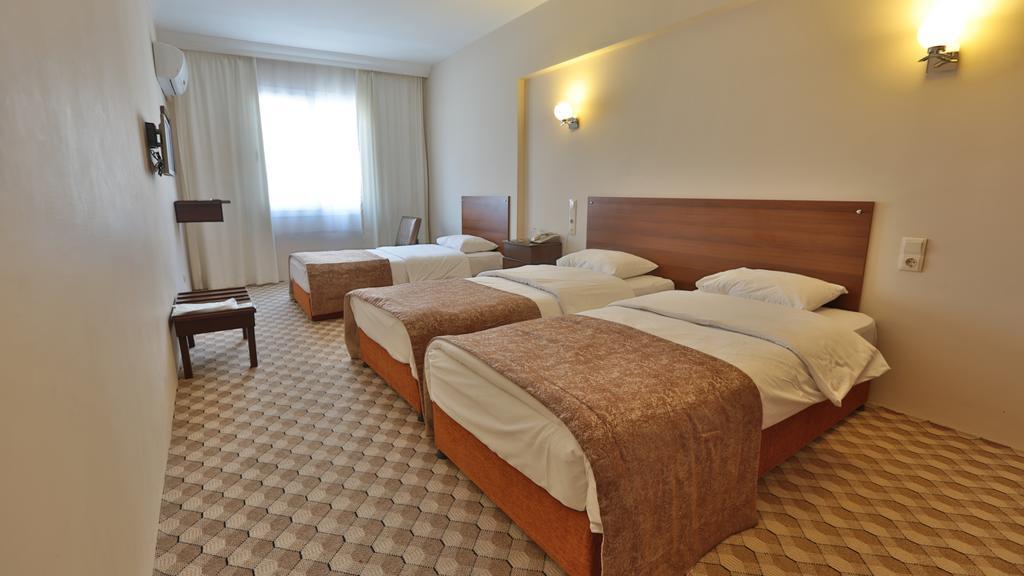 Hosta Otel Mersin (Mediterranean) Quarto foto